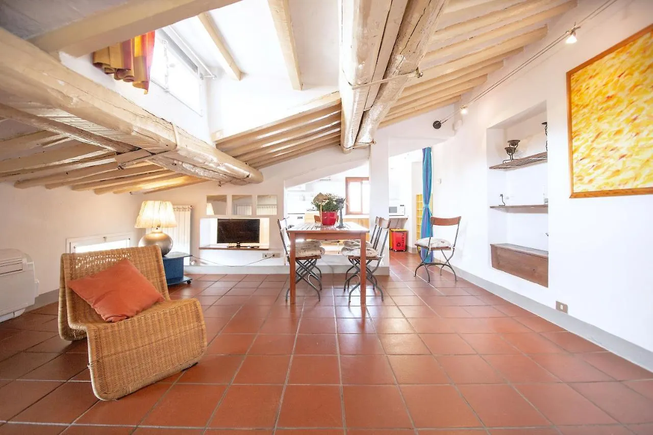 La Mansarda Di Roby Apartamento Lucca