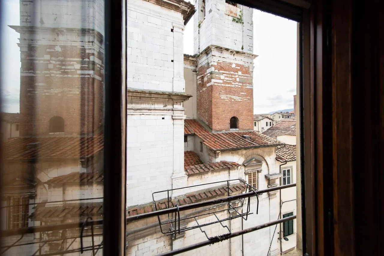 La Mansarda Di Roby Apartamento Lucca Itália