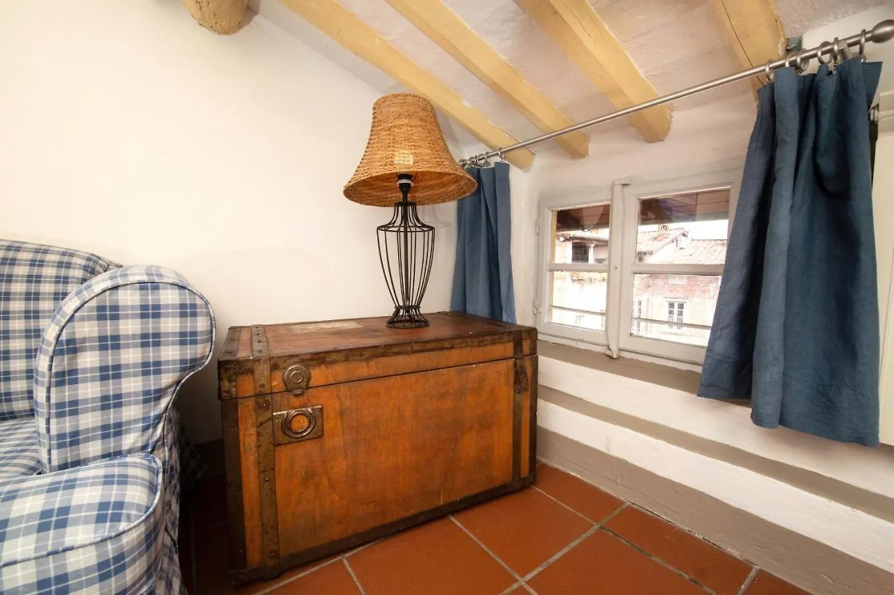 La Mansarda Di Roby Apartamento Lucca